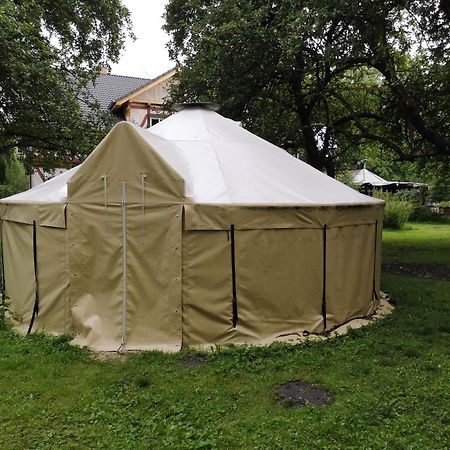 Jurten Im Garten Eden Bub Hotel Gutzkow Kültér fotó