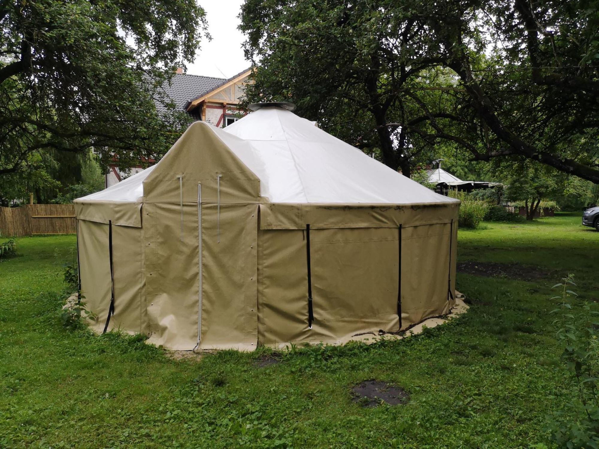 Jurten Im Garten Eden Bub Hotel Gutzkow Kültér fotó